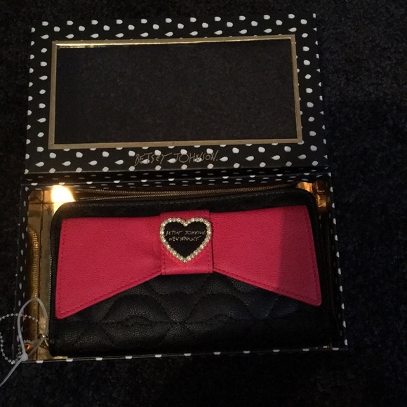 Betsey Johnson Handbags - Betsey Johnson wallet NWT